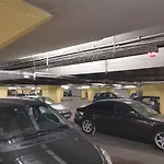 Calla 1 - Modern & Cozy Main Square In The Shopping Center - Parking Slot With Parking Security Appartamento Skopje