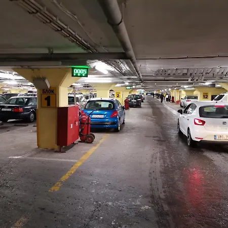 Calla 1 - Modern & Cozy Main Square In The Shopping Center - Parking Slot With Parking Security Apartamento