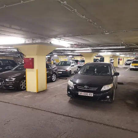 アパート Calla 1 - Modern & Cozy Main Square In The Shopping Center - Parking Slot With Parking Security