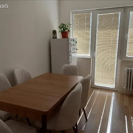 Calla: Modern In Center With Secure Parking Skopje