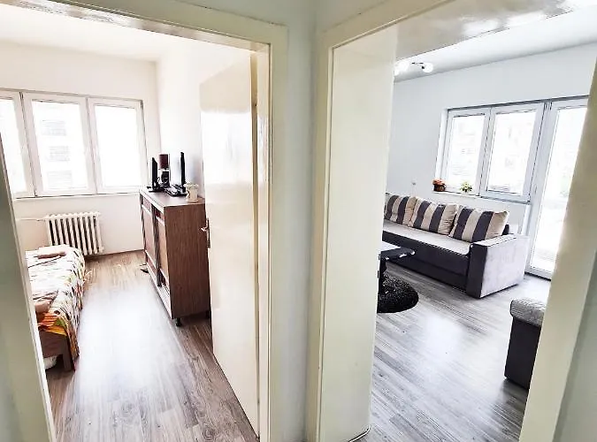 Calla 1 - Modern & Cozy Main Square In The Shopping Center - Parking Slot With Parking Security Апартаменти Скоп'є